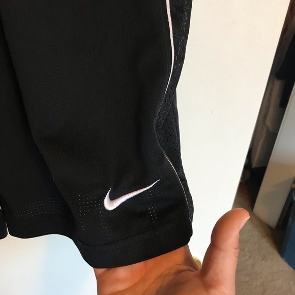 Nike Basketball Shorts - Picture 2 of 5